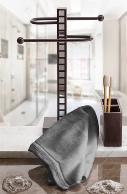 Creative Scents Cotton Velour Set Of 4 Towels - Gray 2 Creative Scents Cotton Velour Set Of 4 Towels - Gray - Image 2