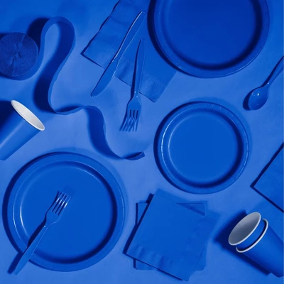 Creative Converting 24ct Cobalt Blue Oval Plates Blue 2 Creative Converting 24ct Cobalt Blue Oval Plates Blue - Image 2